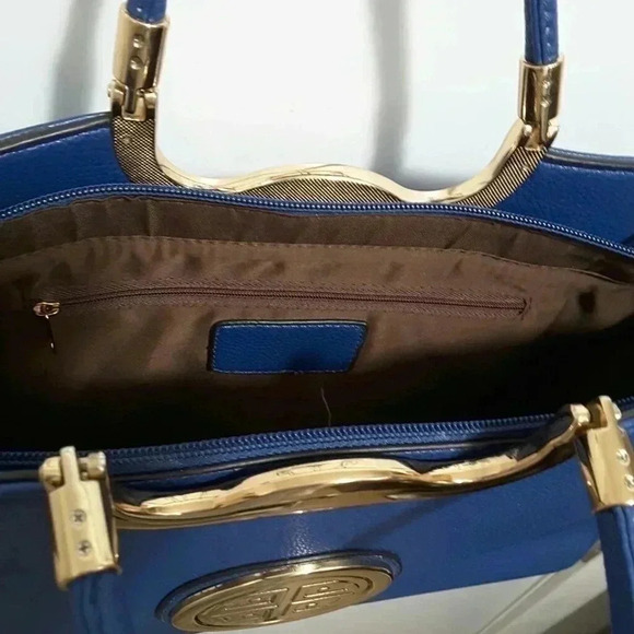 Beautiful Blue Purse - Picture 5 of 5